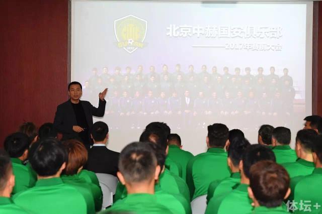 王千源、吴彦祖针锋相对王千源;见贼必抓吴彦祖逼人;讲笑话 ;老鹰帮罪行累累令人胆寒王千源;狂怒王景春;彷徨 绝杀;眼技引期待王千源《限期破案》中再次出演了警察角色王千源饰演正义警察钟诚王千源直言这是一部;老年题材电影，自己因为年轻、姿色等原因，在大叔们中属于;二管家地位